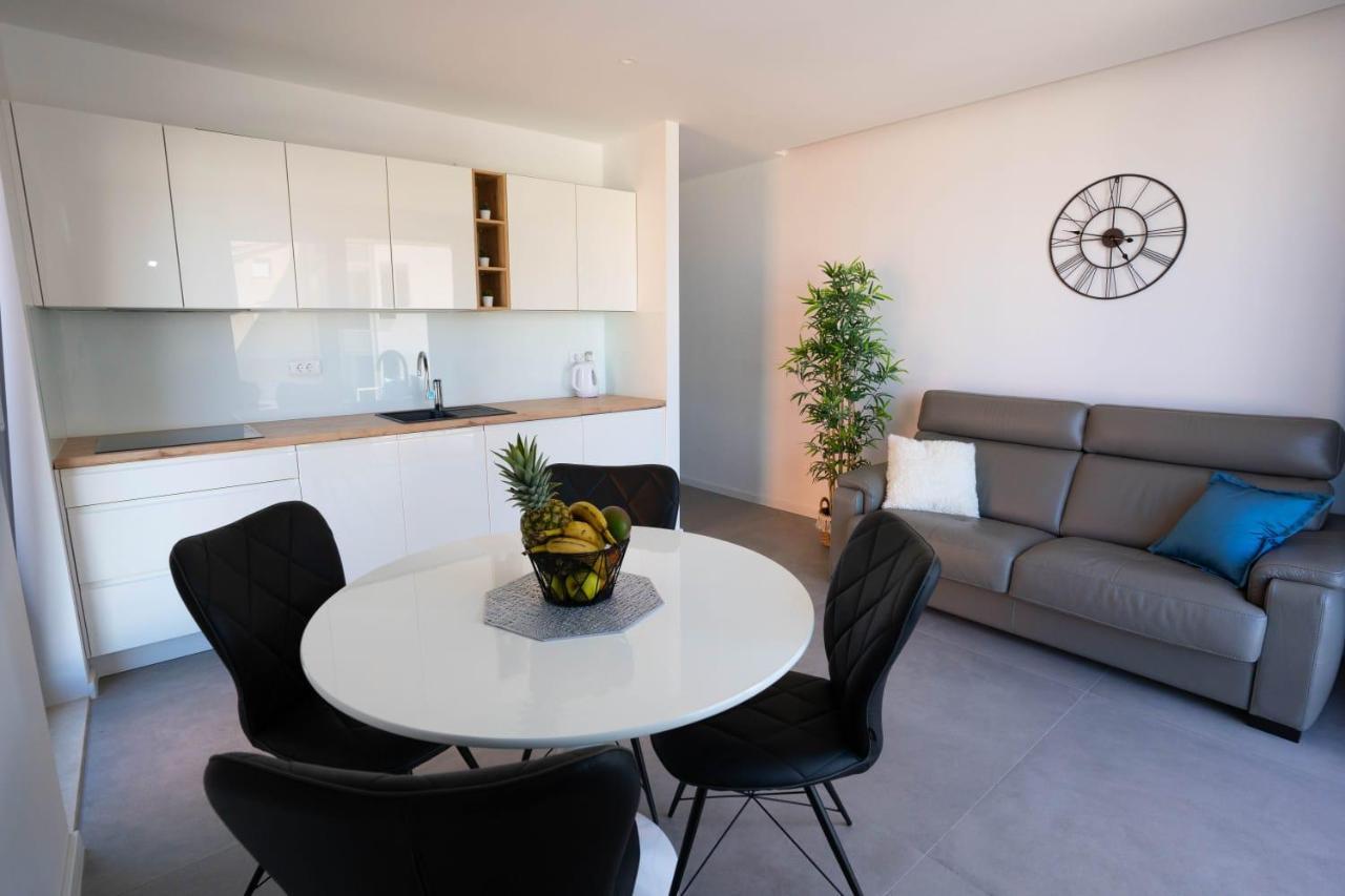Apartmani Lara Baška Voda Eksteriør billede